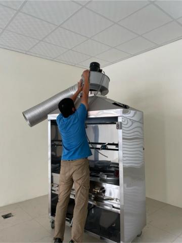 國華冷凍餐飲設備 - 雙口炒台安裝