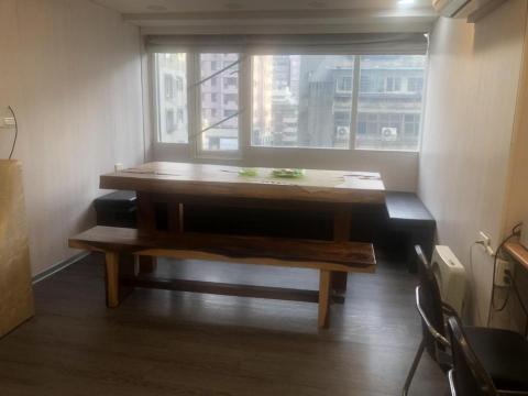 策略室內裝修事業群 - 忠孝東路辦事處翻新 策略室內裝修事業群 - 忠孝東路辦事處翻新