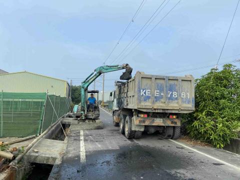 錦隆工程股份有限公司 - 雲林二崙疏濬工程
