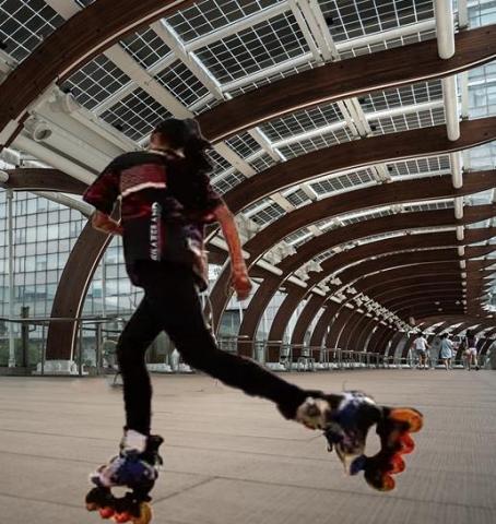 斯坦利運動館-直排輪，滑步車，國標舞 - 整個城市都是我的直排輪