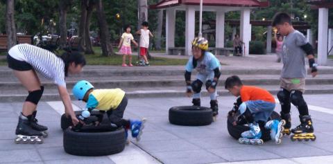 斯坦利運動館-直排輪，滑步車，國標舞 - 輪上漂
