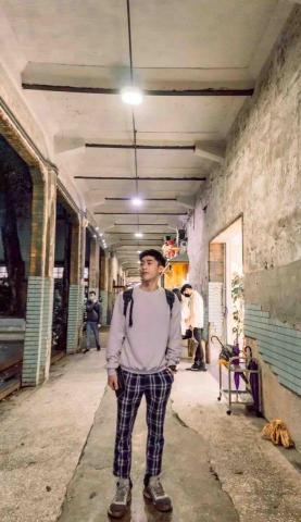 提供jlptn1例題服務的專家羅浩哲