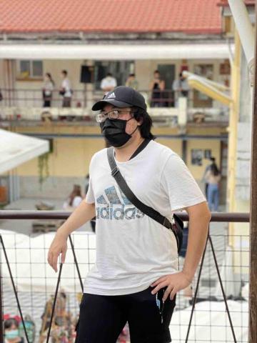 提供101指考化學服務的專家許庭瑜