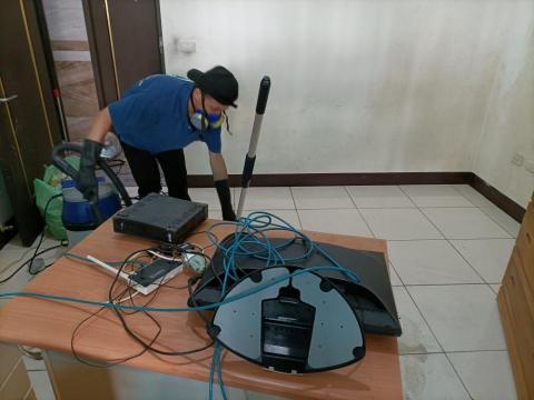 潔可靈 - 套房清潔中2