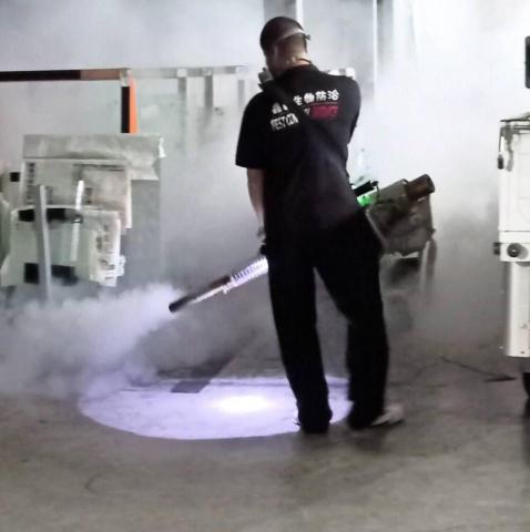 楊文濱 - 工廠施作煙霧消毒