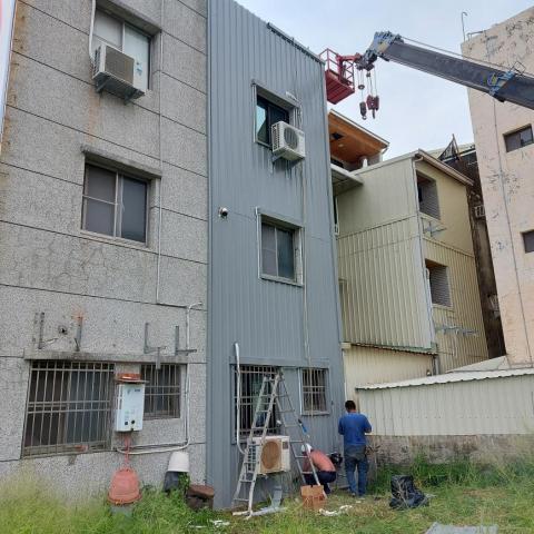 玖奈思工程 - RC牆鐵衣蓋板