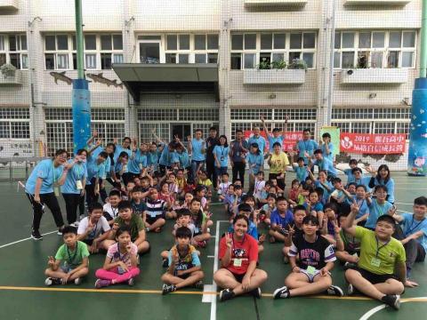 葉欣宜 - 帶國小生的暑期輔導