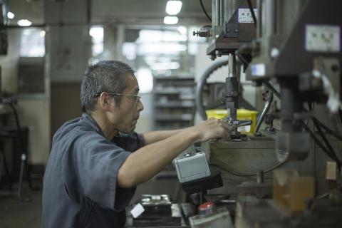 利光大助攝影工作室 - 日本眼鏡品牌情境