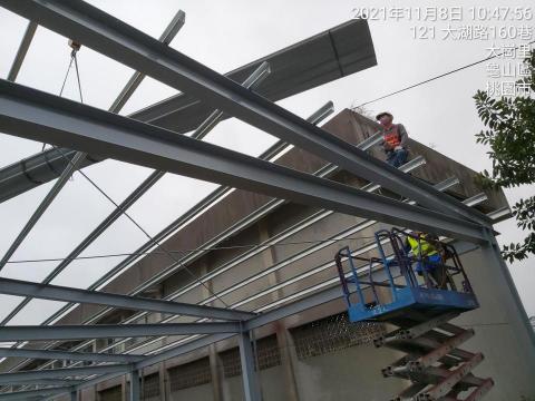崧興工程行 - 板片吊裝 崧興工程行 - 板片吊裝