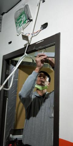 向山監控系統有限公司 - 上門鎖