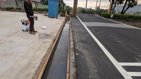 旺洋有限公司 - 水溝過路