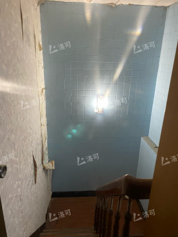洛可科技 - 燈具維修更換
E27 10W 洛可科技 - 燈具維修更換
E27 10W