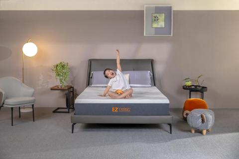 AndyLin - 詳細請看作品網站
https://linhouyuan.wixsite.com/video