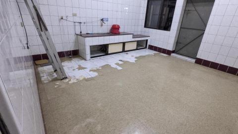 旺洋有限公司 - 地板打除