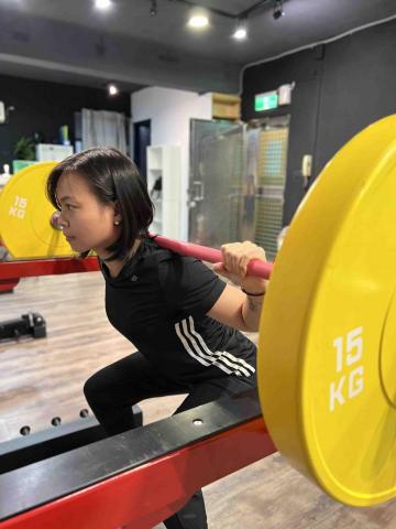 小穎教練 - 翹臀練起來 小穎教練 - 翹臀練起來