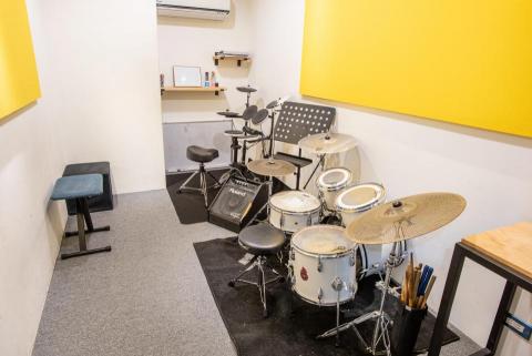 沃茲音樂藝術 - 爵士鼓教室1
