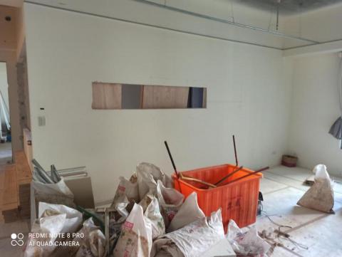 立威工程行 - 白磚牆切割開窗