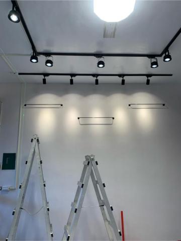 陳凱倫 - 軌道燈安裝