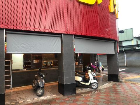 雨洋帆布工程 - 電動升降帆布