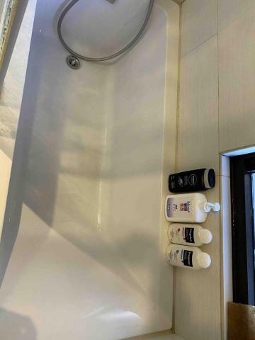 董家瑋 - 浴缸（打掃後）