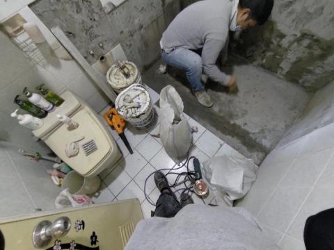 宥哲拆除小團體 - 浴室微部調整