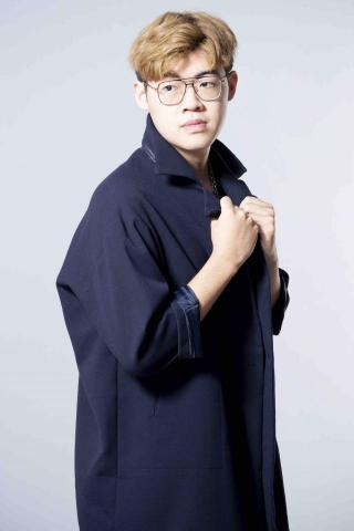 鄭榮 - 形象照2021