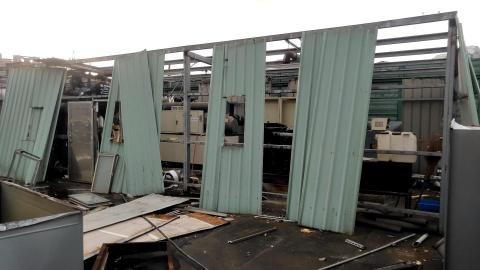 宥哲拆除小團體 - 屋頂鐵皮屋拆除分解