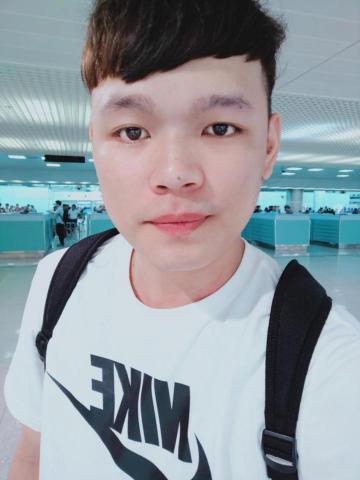 提供機車美容店服務的專家洪献德