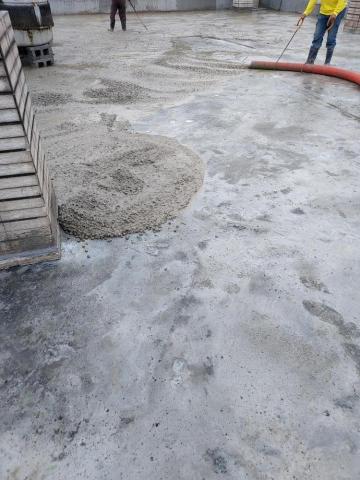 黃建翔 - 混泥土灌漿施作