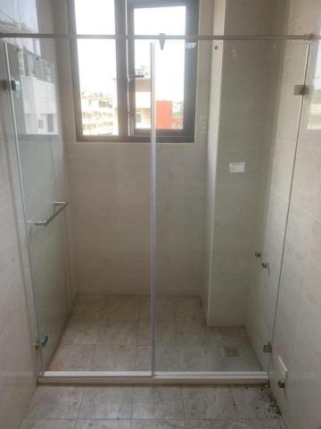 浴世界淋浴拉門工作室 - 無框，一門一固，內推門