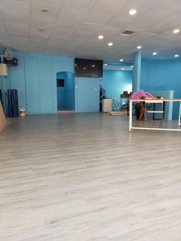 弘偉裝潢統包工程 - 自由一路油漆及地板施工圖