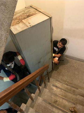 小林拆除清運服務 - 大型家電樓梯搬運 小林拆除清運服務 - 大型家電樓梯搬運