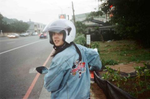 提供藝術品服務的專家黃婕瑛