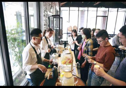 鹿鹿研究株式會社 - 公司活動手沖咖啡