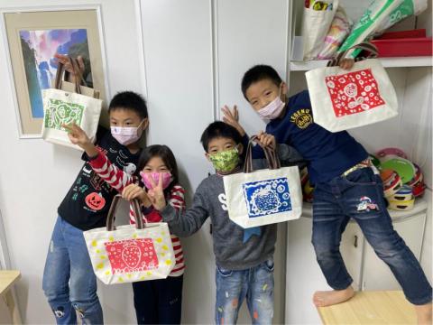 洪佑萱 - 兒童美術