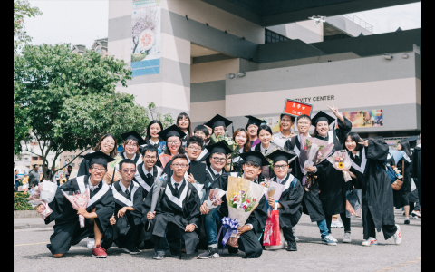 活動紀錄-黃浩 - 畢業典禮 − 國立高雄師範大學108級畢業典禮