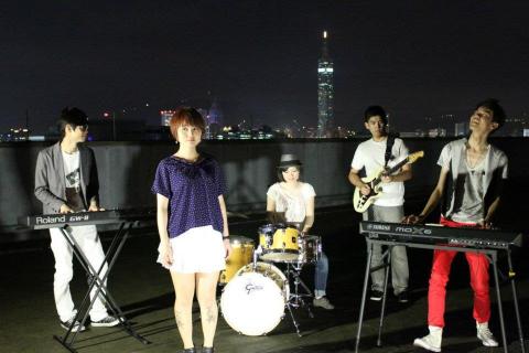 鋼琴自彈自唱教學Loops老師 LoopStudioTw  - 【澄玄樂團】夜馳 MV拍攝