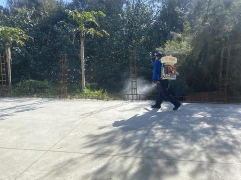 澄新消毒環保 - 戶外水溝植栽化學性藥劑噴灑