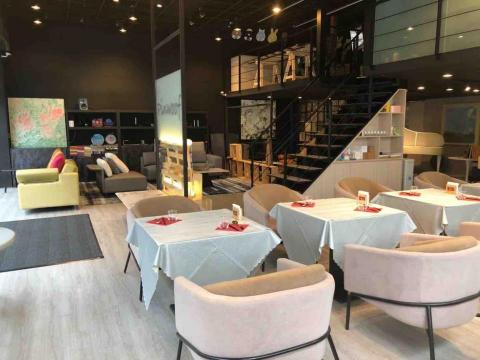 Pinwoof品屋傢居-無障。愛設計 - 家具餐停設計裝潢 Pinwoof品屋傢居-無障。愛設計 - 家具餐停設計裝潢