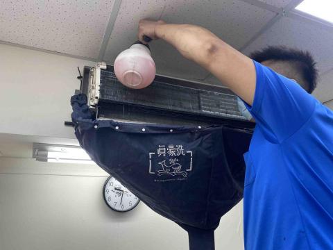 承昱事業有限公司 - 壁掛室內機保養 清洗