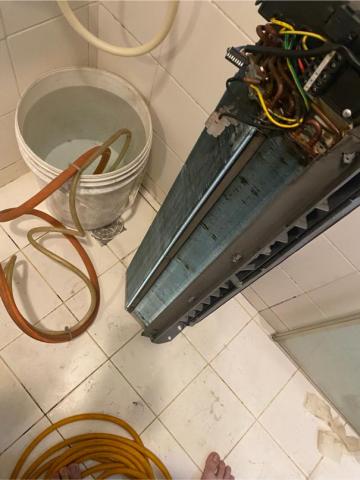 承昱事業有限公司 - 拆卸清洗分離式室內機