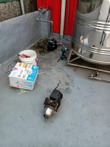 房屋修繕趙師傅 - 更換恆壓馬達6500元