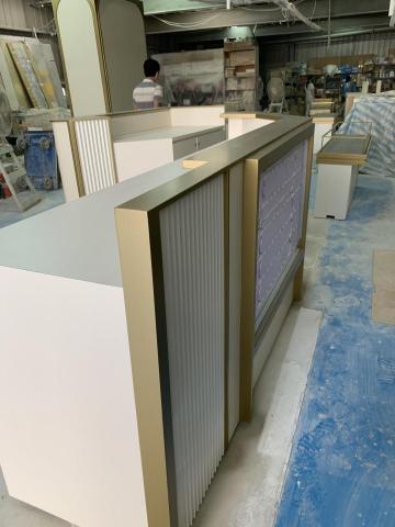 郭芫榛 - 此案為之前經手的案子，百貨公司櫃位裝修。