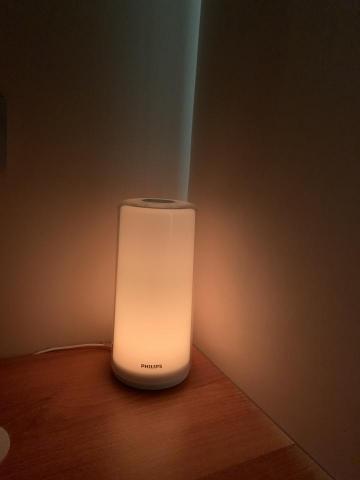 智能家居個人工作室 - 房間內的小夜燈
可依照不同情境有不同的顏色及亮度