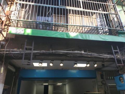 王振昌 - 代工安裝軌道條加軌道燈