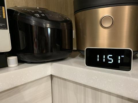 智能家居個人工作室 - 智能時鐘與感應器