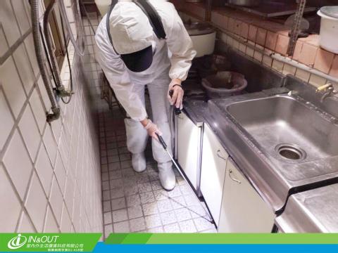 IN&OUT 室內外環境科技 - 地面消毒
- - - - - - - - - - - - - - - - - - - - - -
https://www.in-and-out.co/
環藥病媒字第01-418號
☎️免費諮詢專線：0800-000-900
- - - - - - - - - - - - - - - - - - - - - -