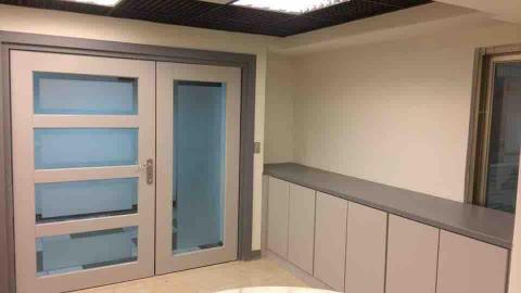 富邑工程行 - 忠孝東路辦公室 批土粉刷 櫃體噴漆 富邑工程行 - 忠孝東路辦公室 批土粉刷 櫃體噴漆