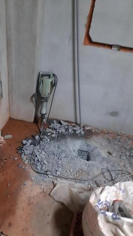 賴竑淇 - 晚上支援同事私工，工廠增設廚房排水，專用插座