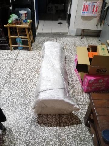 勝天搬家運輸公司 - 保護後準備搬運